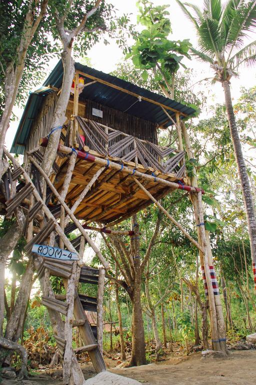 Nyuh Bengkok Tree House Hotel Batununggul Екстериор снимка