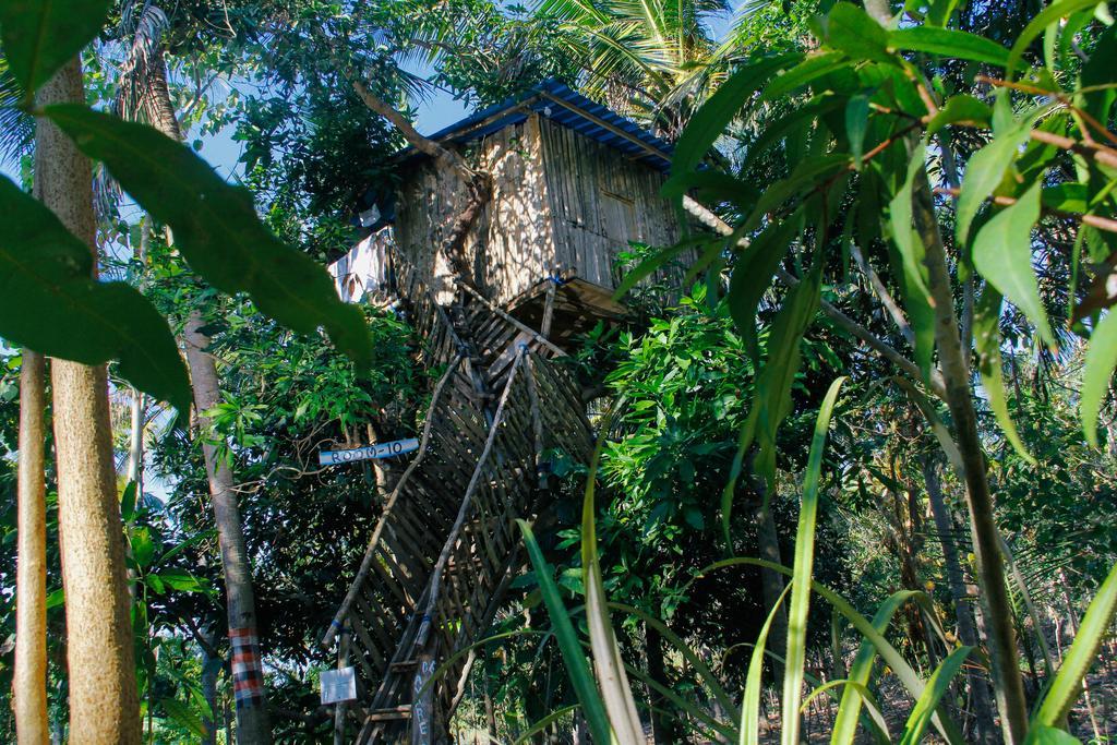 Nyuh Bengkok Tree House Hotel Batununggul Екстериор снимка