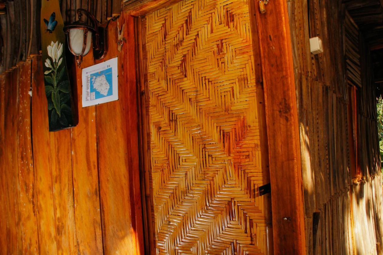 Nyuh Bengkok Tree House Hotel Batununggul Екстериор снимка