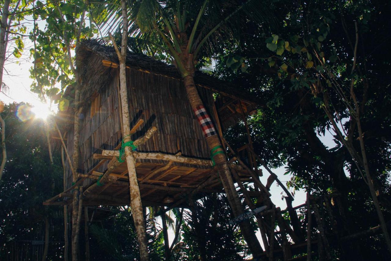 Nyuh Bengkok Tree House Hotel Batununggul Екстериор снимка