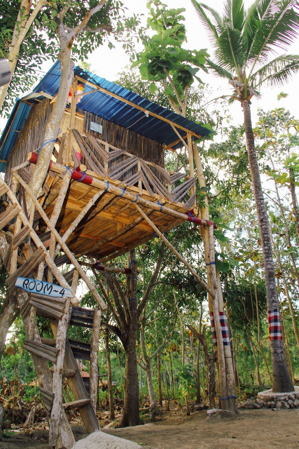 Nyuh Bengkok Tree House Hotel Batununggul Екстериор снимка